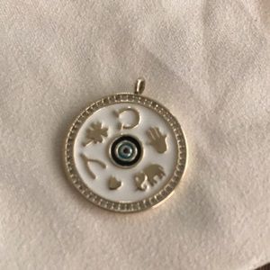 MOVING SALE: NWOT Danae Jewelry Good Luck Pendant